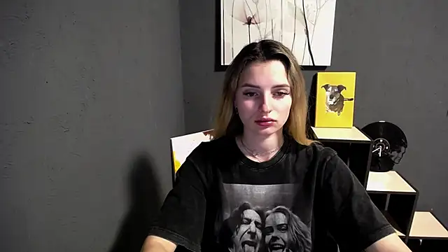 Snapshot of lady_olivia_ chatting on 05-05-26, 02:14 lady olivia online show from 05-05-26, 02:14