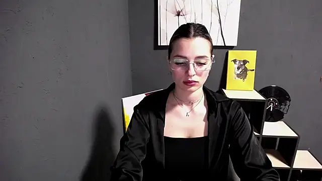 Snapshot of lady_olivia_ chatting on 05-06-26, 12:10 lady olivia online show from 05-06-26, 12:10