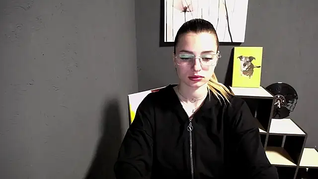 Snapshot of lady_olivia_ chatting on 05-21-26, 12:23 lady olivia online show from 05-21-26, 12:23