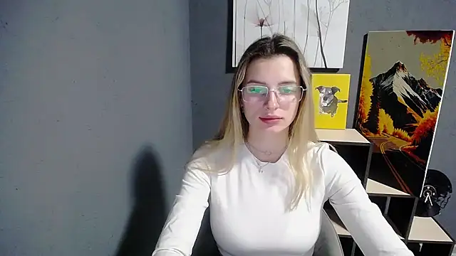 lady olivia  online show from 06-17-26, 12:50
