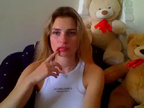 lady olivia  online show from 07-16-26, 07:58