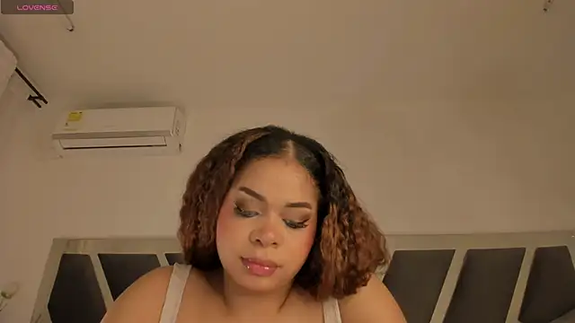 Samanntha Rose online show from 10-30-25, 07:36