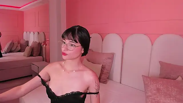 emilly williams  online show from 12-20-24, 08:12