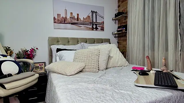 yanella fire online show from 03-16-25, 10:55