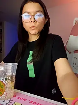 azumiichan online show from 11-26-25, 12:11