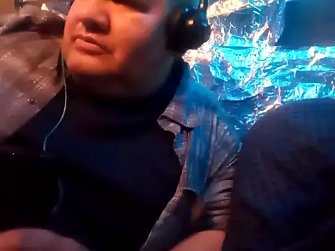 Snapshot of thecoolarrow chatting on 12-02-24, 07:03 thecoolarrow online show from 12-02-24, 07:03