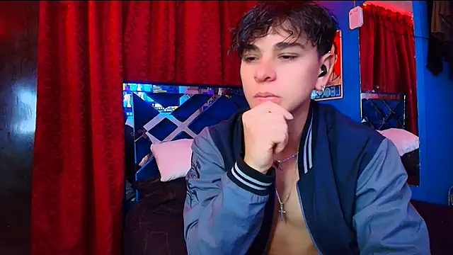 Snapshot of Luke_Howland chatting on 05-09-26, 02:44 Luke Howland online show from 05-09-26, 02:44