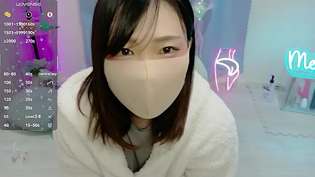 Snapshot of MEI--55 chatting on 01-15-26, 11:04 MEI--55 online show from 01-15-26, 11:04