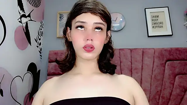 Snapshot of ValeriaAguilar chatting on 12-01-24, 04:29 ValeriaAguilar online show from 12-01-24, 04:29