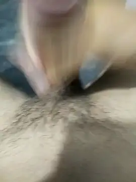 Snapshot of volcanrey chatting on 10-23-25, 02:44 volcanrey online show from 10-23-25, 02:44