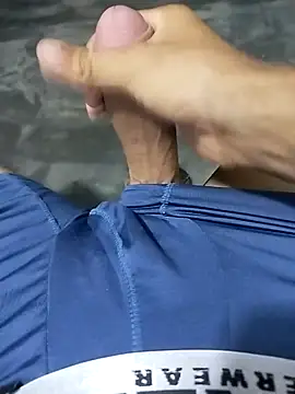 Snapshot of volcanrey chatting on 11-15-25, 03:37 volcanrey online show from 11-15-25, 03:37