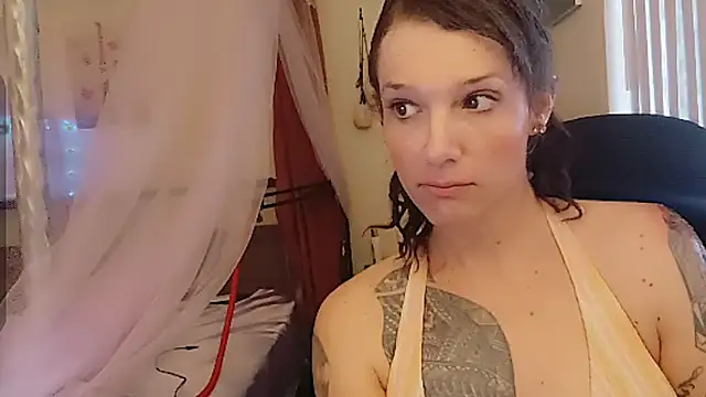 Snapshot of cassiemichellexx chatting on 06-09-26, 01:12 cassiemichellexx online show from 06-09-26, 01:12