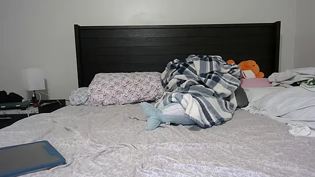 QueenLolaX online show from 01-11-26, 04:39