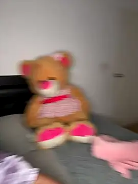 msschloee  online show from 10-26-25, 03:23