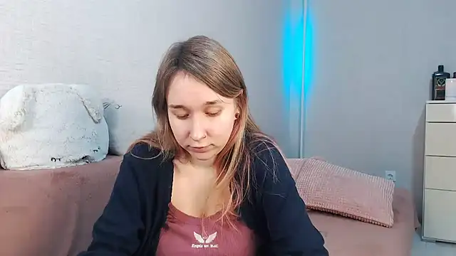 lovely hayley online show from 02-03-26, 10:04