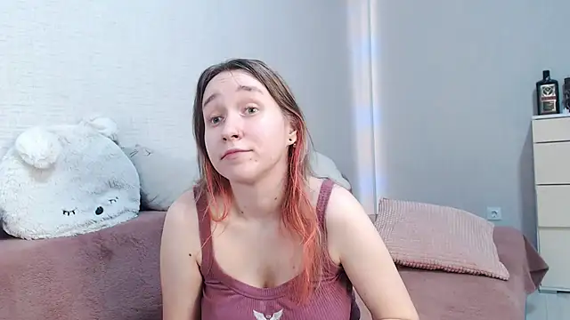 lovely hayley online show from 04-10-26, 10:03