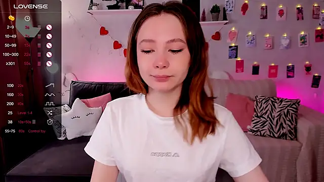 LanaBlu  online show from 01-18-26, 08:51