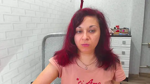 Snapshot of TeasyLana chatting on 01-09-25, 08:13 TeasyLana online show from 01-09-25, 08:13