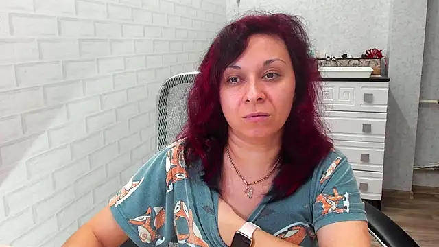 Snapshot of TeasyLana chatting on 02-15-25, 07:28 TeasyLana online show from 02-15-25, 07:28