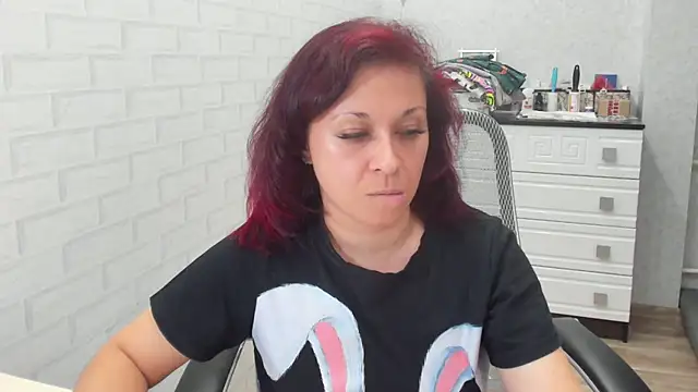 Snapshot of TeasyLana chatting on 09-14-25, 07:46 TeasyLana online show from 09-14-25, 07:46