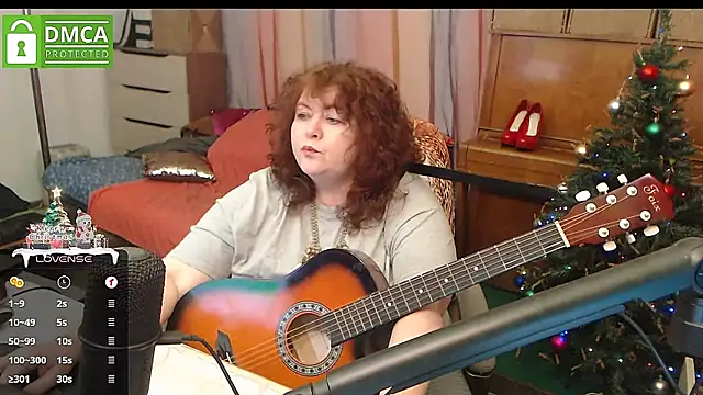 Snapshot of RoseRed69 chatting on 01-02-25, 09:43 RoseRed69 online show from 01-02-25, 09:43