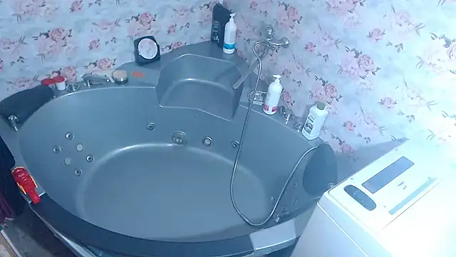 Snapshot of RoseRed69 chatting on 02-27-25, 05:56 RoseRed69 online show from 02-27-25, 05:56