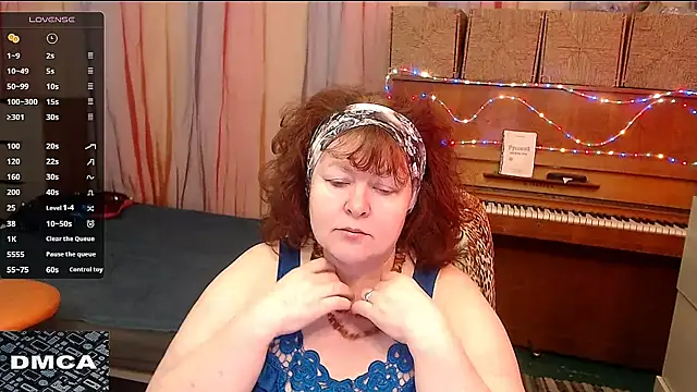 Snapshot of RoseRed69 chatting on 03-07-25, 04:35 RoseRed69 online show from 03-07-25, 04:35