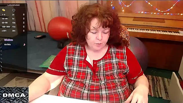 Snapshot of RoseRed69 chatting on 03-14-25, 07:48 RoseRed69 online show from 03-14-25, 07:48