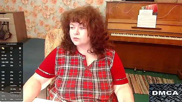 Snapshot of RoseRed69 chatting on 03-17-25, 05:34 RoseRed69 online show from 03-17-25, 05:34