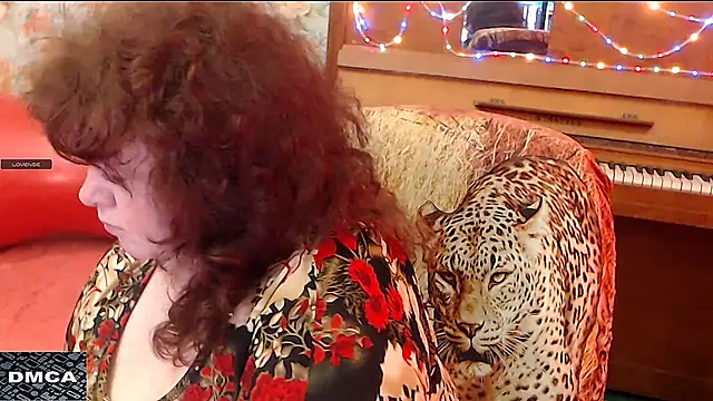 Snapshot of RoseRed69 chatting on 03-22-25, 11:11 RoseRed69 online show from 03-22-25, 11:11