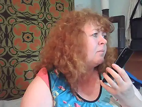 Snapshot of RoseRed69 chatting on 09-22-25, 07:54 RoseRed69 online show from 09-22-25, 07:54