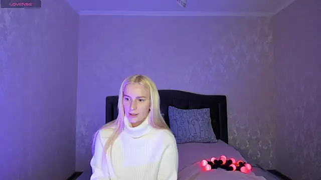 Snapshot of Amanda054 chatting on 01-21-25, 03:37 Amanda054 online show from 01-21-25, 03:37