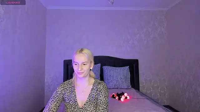 Snapshot of Amanda054 chatting on 01-26-25, 05:44 Amanda054 online show from 01-26-25, 05:44