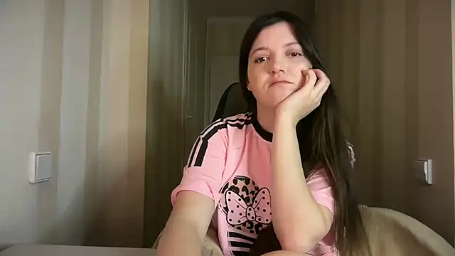 Lina Most online show from 12-17-25, 09:43