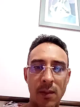 paisa233 online show from 10-31-25, 02:12