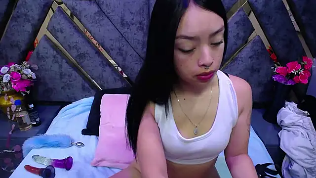 Sofia Mirandaa18 online show from 04-14-26, 01:39