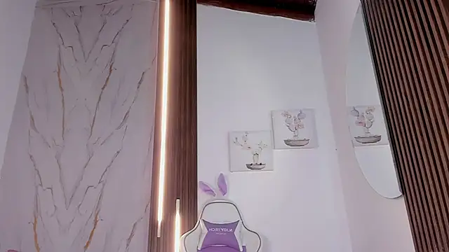 Snapshot of mia_six66 chatting on 10-02-25, 11:39 mia six66 online show from 10-02-25, 11:39