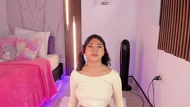 Snapshot of mia_six66 chatting on 10-12-25, 11:53 mia six66 online show from 10-12-25, 11:53