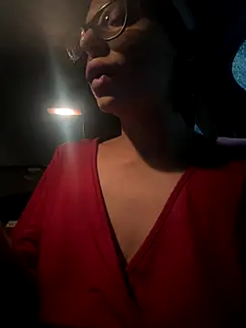 myloveforyouu online show from 10-22-25, 02:23