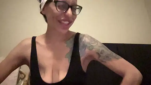 myloveforyouu online show from 04-02-26, 01:58