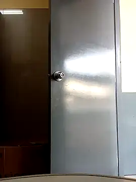 Snapshot of Romeoblues chatting on 01-05-25, 06:35 Romeoblues online show from 01-05-25, 06:35