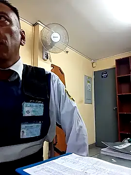 Snapshot of Romeoblues chatting on 02-01-25, 06:10 Romeoblues online show from 02-01-25, 06:10