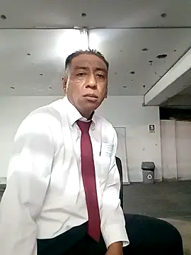 Snapshot of Romeoblues chatting on 02-04-25, 04:26 Romeoblues online show from 02-04-25, 04:26