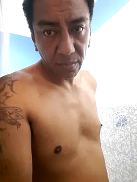 Snapshot of Romeoblues chatting on 09-25-25, 05:11 Romeoblues online show from 09-25-25, 05:11