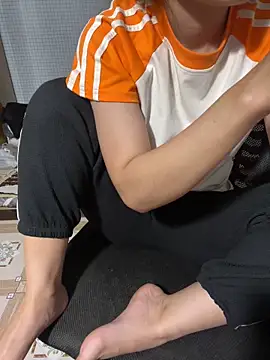 Girllikesexx2 online show from 12-17-25, 03:07