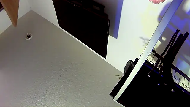 Snapshot of dickparty69@xh chatting on 11-05-25, 09:53 dickparty69xh online show from 11-05-25, 09:53