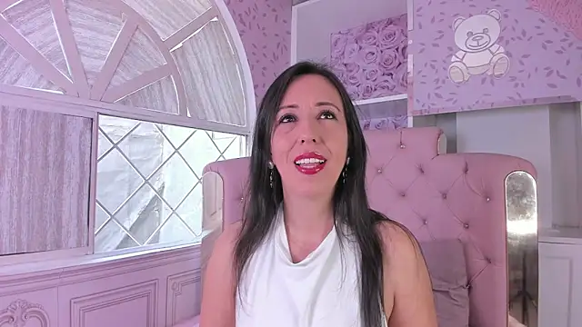 Bonnie  milf online show from 09-16-25, 12:06