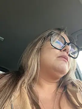 LolaBeretta online show from 10-13-25, 07:47