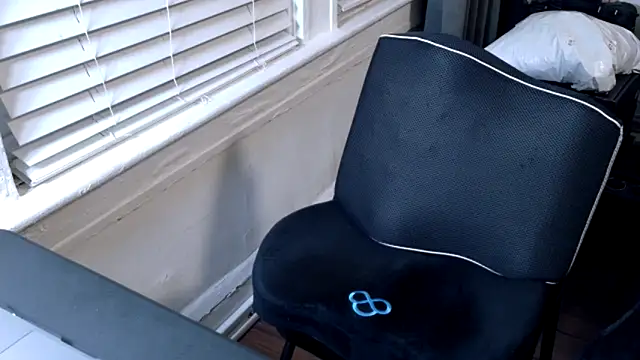 WyattBBC online show from 04-13-26, 05:35