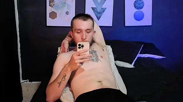 Dylanwhite23  online show from 03-17-26, 10:24